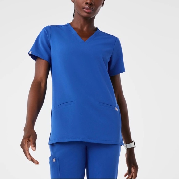 Figs Tops - Figs Winning Blue Casma 3 Pocket Vneck Scrub Top Technical Collection  XS